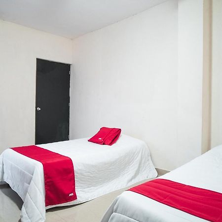 Oyo Hotel Home Express Тустла-Ґутьєррес Екстер'єр фото