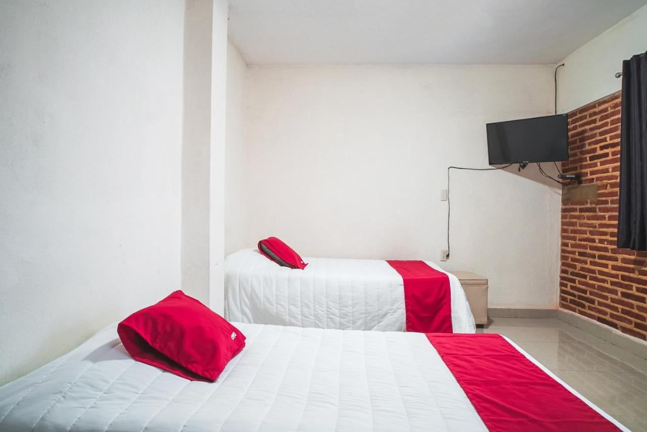 Oyo Hotel Home Express Тустла-Ґутьєррес Екстер'єр фото