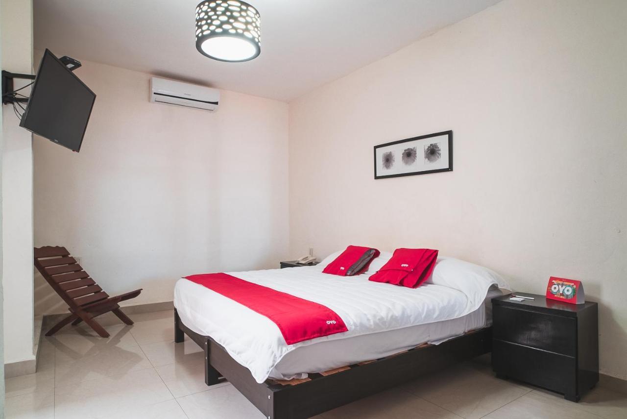 Oyo Hotel Home Express Тустла-Ґутьєррес Екстер'єр фото